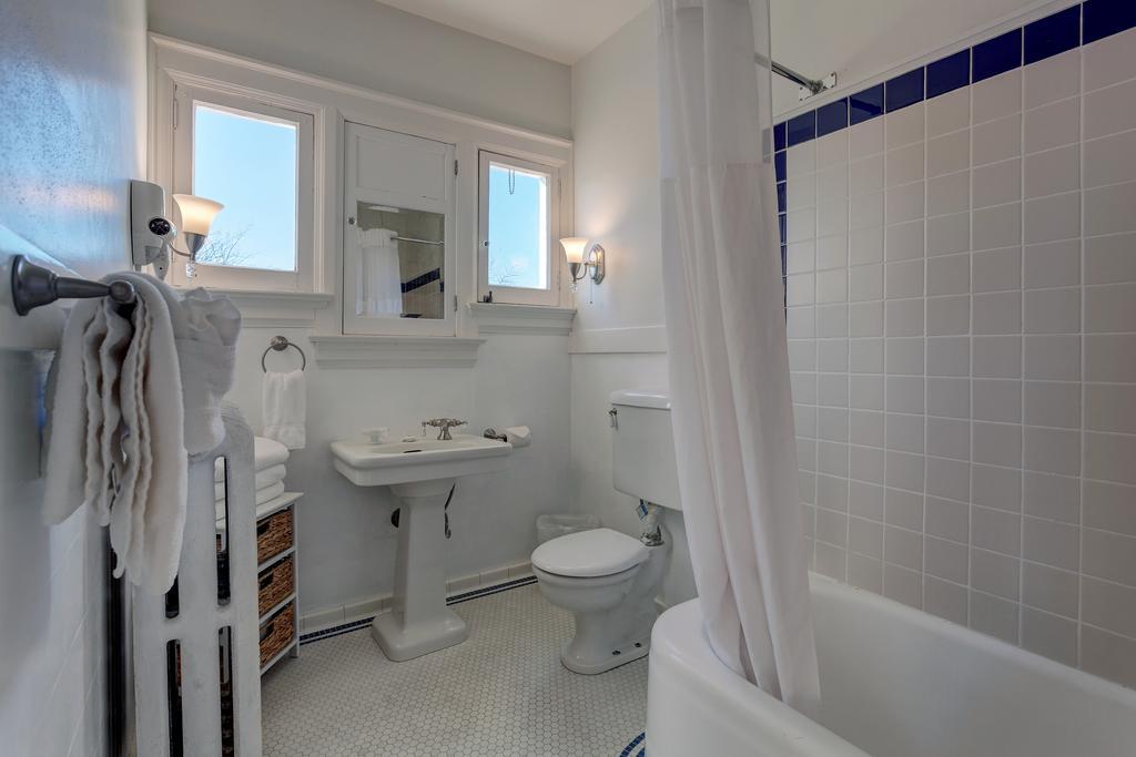Nantucket Inn - Anacortes Bagian luar foto